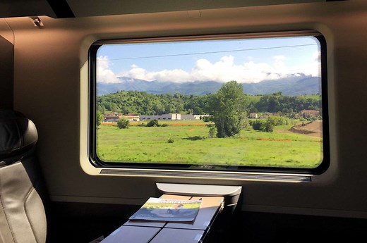 This Overnight Train in Italy Might Be the Best (and Most Affordable) Way to See the Country