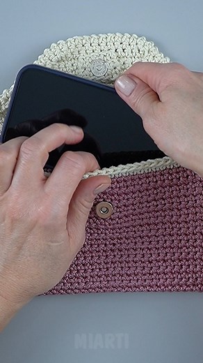 Comment crocheter un porte-monnaie simple et facile - un tutoriel pour les débutants! | Miarti - Crochet et Tricot