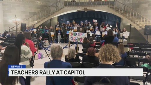 Missouri educators rally against proposed income tax reform bill at Missouri state capitol