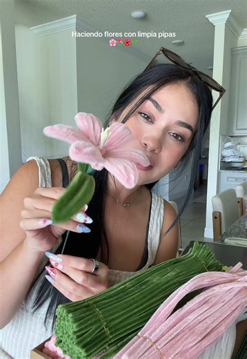 tratando de hacerle un bouquet 💐 a mi hija para su graduación 🥹🌸✨ #flores #limpiapipas #diy #floreseternas #paratiiiiiiiiiiiiiiiiiiiiiiiiiiiiiii