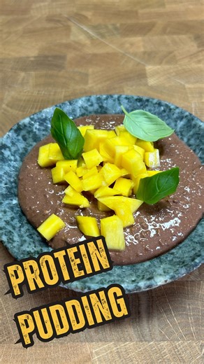 Protein-Schoko-Pudding mit Ingwer-Mango – 3 Zutaten & Geschmacksexplosion! 🍫🔥 Folge🫵 @franks.fit.kitchen für mehr gesunde Rezepte👨🏼‍🍳🫡 Schokopudding, der gesund, proteinreich & unfassbar lecker ist? Hier kommt deine neue Lieblingsversion – mit der extra Frische-Kick Mango! 😍👇 🥄 Das brauchst du: ✅ 200 g körniger Frischkäse – High Protein & cremig! 💪 ✅ 2–3 EL Backkakao – purer Schoko-Genuss! 🍫 ✅ Etwas Honig – natürliche Süße! 🍯 🥭 Das Topping? ABSOLUT NEXT LEVEL! ✅ Mango – saftig & fr