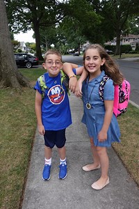 First Day Of School - I Have A Middle Schooler! (Plus Weekly VLOG)