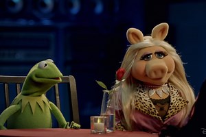 Watch the First Trailer for the New Unscripted Muppets Show 'Muppets Now'  │ Exclaim!