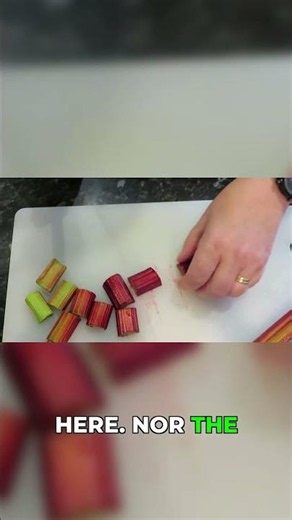 Only Half Your Rhubarb Is Actually Edible #shorts #rhubarb #tips #kitchenhacks #rhubarb