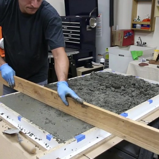 Concrete table tops DIY style #justdiyit #DIY #diyhow #foryou #fyp #concrete #concretelife #diylife