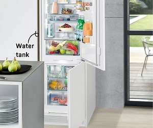 Do all Liebherr ice makers need to be plumbed? All but one! Our fully integrated SICN 3366 bottom mount fridge/freezer allows you the convenience of an ice maker, without the need to install plumbing. With a water tank located in the fridge, ice cubes will always be at the ready. Just make sure you keep the water topped up! Discover more about our plumbing free ice maker appliance https://bit.ly/3nA6S9R | Liebherr Appliances