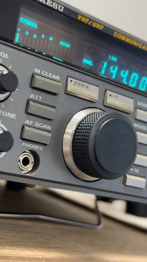 28K views · 601 reactions | “  Old-school power meets timeless precision — the Yaesu FRG-9600 still listens like a legend! ✨ #Yaesu #FRG9600 #VintageRadio #Shortwave #HamRadio #RadioCollector #RadioworldUK #BornToTransmit” | Radioworld Ltd | Facebook