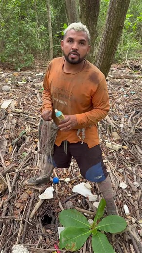 Galera comenta aí vcs acha que dessa forma eu pego ele #viral #pescaria #viraltiktok #caranguejo