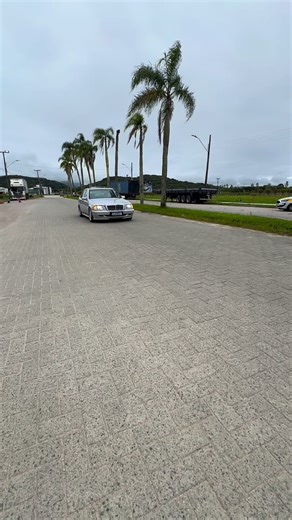 Em breve: Mercedes C230K SPORT 1998! 😎 ✅115 mil quilômetros ✅Chave reserva ✅Manual ✅Teto solar ✅Jogo de rodas AMG originais aro 18 ✅2 talas com pneus Yokohama NOVOS Aguardem! 👀 Padrão Misa - Superando Expectativas❗️ #carros #carrosantigos #carrosantigosbr #carrosantigosbrasil #mercedes #mercedesbenz | Padrão Misa