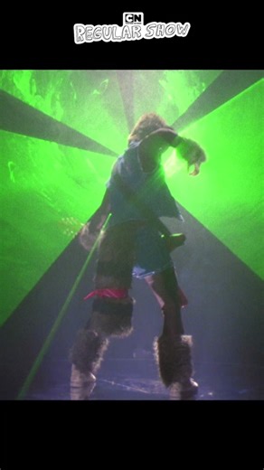 🎵 Let's just party toni-ight 🎵 Underrated music video #CartoonNetwork #regularshow #musicvideo #partytonight #vibes #mordecaiandrigby