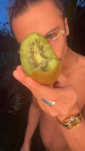 Cain Kerner on Instagram: "Yet another reminder that hair is completely normal and harmless. 🐱✌️👀♥️"