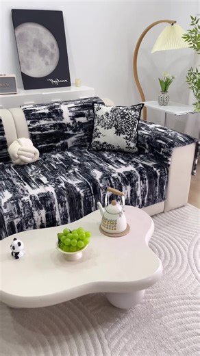 Glow-in-the-Dark Edges: Find Your Couch Easily