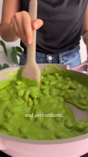 These Super Green Butter Beans are packed with lemon, basil, and leafy greens—and somehow taste as good as they look. So easy, so flavorful. Recipe is in the comments! 💕 | Plantbaes