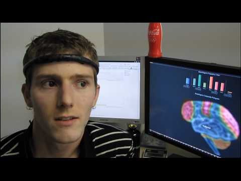 OCZ NIA Neural Impulse Actuator Plus Brain Mouse Demonstration Pong Linus Tech Tips