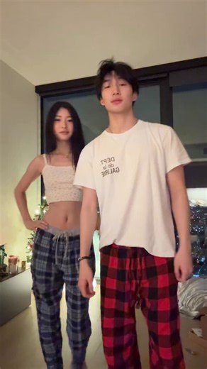 julia ma on Instagram: "merry christmas!! @jjustinchung"