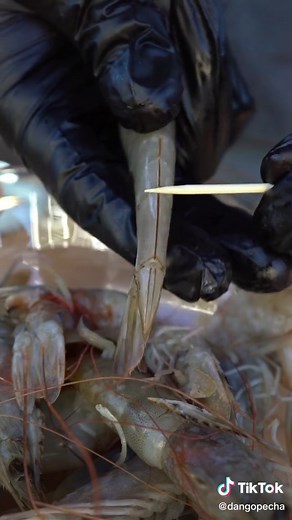 How to Clean Shrimp Without Removing the Shell - Step by Step Guide