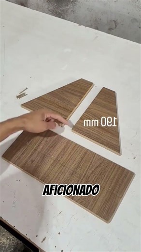 El secreto de los soportes invisibles: ¡Deja de arruinar tus diseños! 🛠️🪚 #carpinteria #muebles