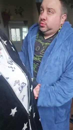 Sting by Dank Dragon Exposure on Monday July 08 2024 at 19:33 | Exposing Via Internet Livestreams