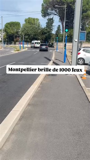 Stéphane Friedfeld on Instagram: "À Montpellier, les feux rouges te donnent une deuxième chance. 🚦 Ici, même le Code de la route il est bienveillant 😅"