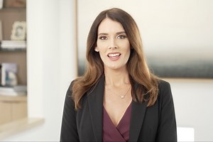 Fox 11 Reporter Quits and Runs for Senate After Aaron Rodgers-Inspired 'Darkness Retreat' - LAmag