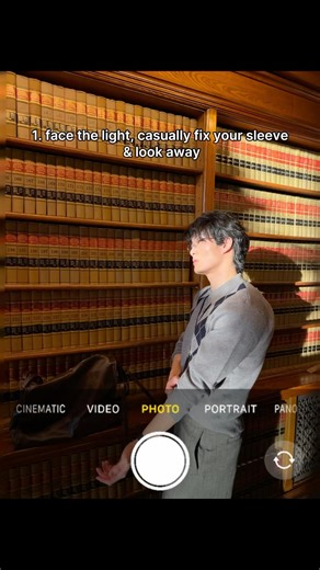 How to pose for natural photos in libraries