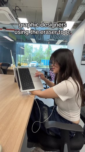 cool off day but our designers aren't 😮‍💨 #fyppppppppppppppppppppppp #spark #internship #SP