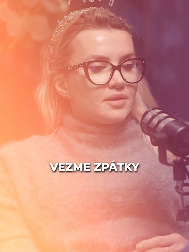 Den, kdy zemře dítě, všechny matky pláčou. Vše utichne a zahalí se do tmy. Vaše srdce se rozlomí na milion kousků a nikdy, už niky nebude celé. Seznamte se s Magdou, mámou dvu dětí. Jen jedno už je v nebi a nemůže ho obejmout. Kniha, který by se měla stát povinnou četbou na vás čeká zde: https://www.mujsvetbeztebe.cz/kniha