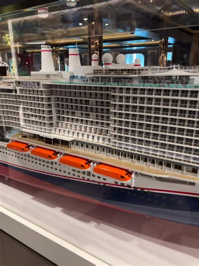 This ship is beautiful! | Bre Bre