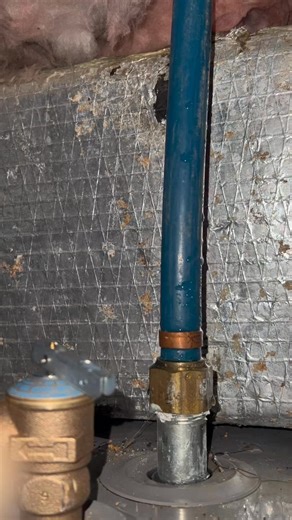 6.7K views · 22 reactions | Adding an expansion tank to an electric water heater #plumbing #plumber #plumbinglife #plumberlife #plumbersoftiktok #expansiontank #thermalexpansion #waterheater #waterheaters #waterheaterprobs #waterheaterproblem #plumbingrepair #plumbingtok #diy #fyp #foryou #serviceplumber #theconservativeplumber | The C0nservative Plumber | Facebook