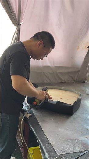 Why Distributors Prefer Factory Direct Barber Chair Manufacturing & Quality Control