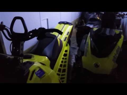 How to get 5 snowmobiles in a 7' x 29' trailer