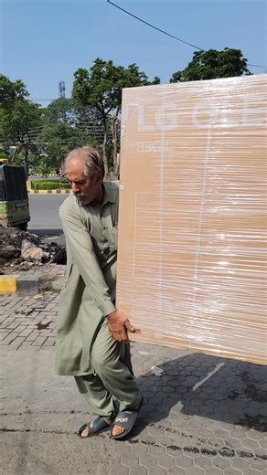 𝐋𝐄𝐃𝐬𝐡𝐨𝐩.𝐏𝐊 on Instagram: "LG OLED Evo AI G4 83" Available"