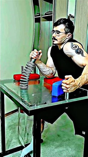 Akimbo Vs Schoolboy 🥶 #akimbo #strength #armwrestling #fitness #gym #gymmotivation