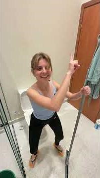 Come clean the little bathroom with me 🪣🕺SCRUBS now on the site! (www.usethabeauty.com.br)