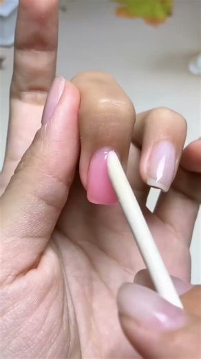 How to apply polygel mess-free - tutorial🔗Product Link In Bio 🌈😮‍🍃