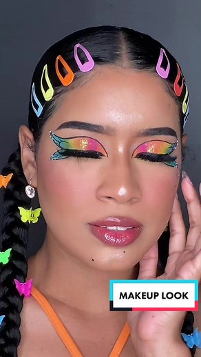 Colorful Hair Clips Styling Techniques