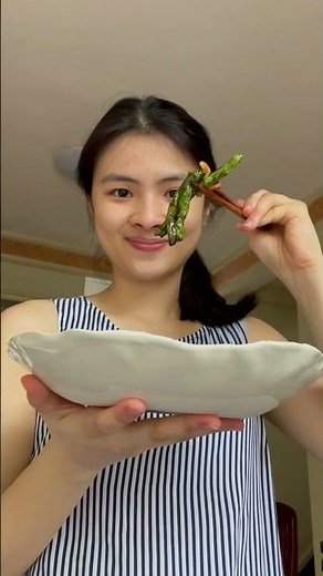 Fried Green Beans with Crispy Garlic 🧄