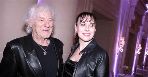 Hugues Aufray publie une tendre photo au côté de sa femme Murielle Mégevand, de 45 ans sa cadette