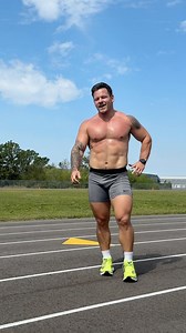 Speed work ⚡️ Last minute decision to run sprints over the long run today. Felt good to push the pace harder. Warm up: 3 miles Workout: 6x400 Nothing better than a Saturday morning dial. | Brandon Long