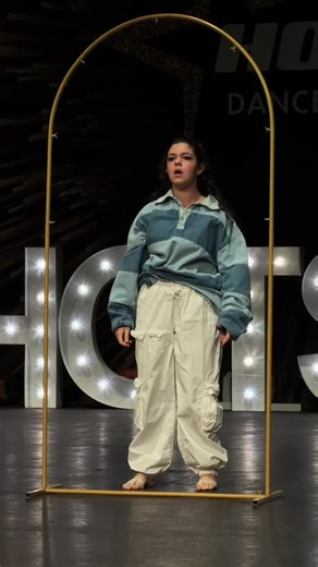 👋🏻👋🏻👋🏻👋🏻👋🏻 @DynamicSopa #fyp #wavingthroughawindow #dance #competition #contemporarydance