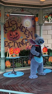 LIVE - Venez rencontrer Stitch Vampire à côté de Casey’s Corner ! | Hello DLP