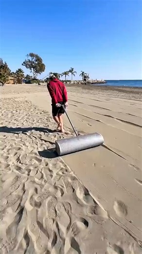 This is how hotels secretly clean beach 🏝️sand after your Check- Out ! 😲😲🤭