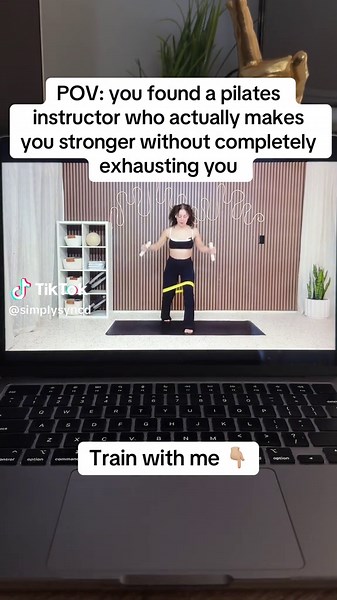 If you want to feel strong, toned, and supported (not burnt out) this is for you Sculpted in 7 is 7 days of strength-based pilates designed to challenge you without completely exhausting you 🔗 IN B|0 #pilates #pilatesxstrength #workoutsforwomen #homeworkoutsforwomen