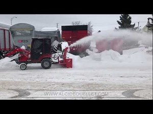 Massey Ferguson GC1705 avec cabine et souffleuse