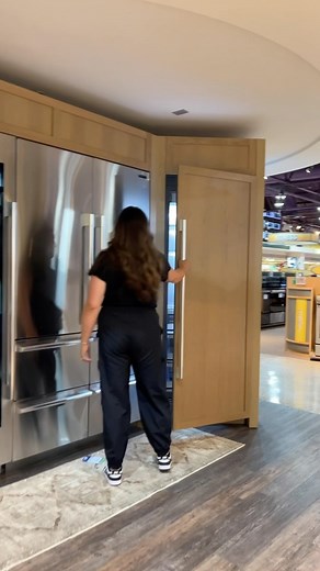 When your appliances are as stylish as your cabinets... 🤩✨ #panelreadyappliances #panelreadyrefrigerator #panelreadywinefridge #nfm #kitchengoals #kitchenhack #nebraskafurnituremart | NFM