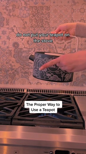 How to Use a Ceramic Teapot Properly