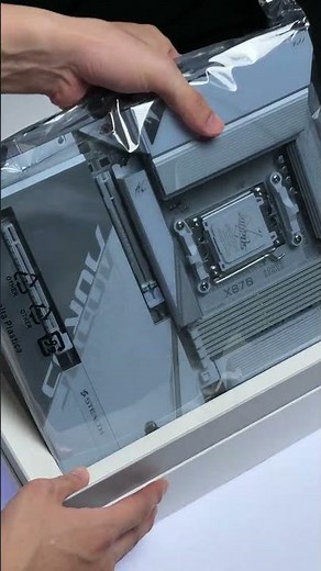 Unboxing X870 AORUS #STEALTH ICE🧊 🧊