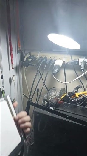 How to find out if a laptop screen is broken without testing it!