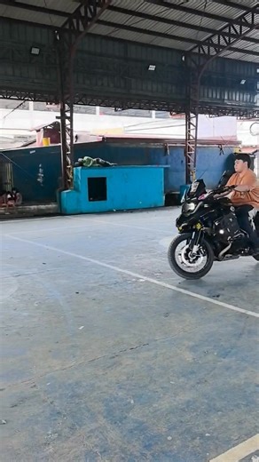 Bunso Basic Motorcycle Training Lesson #3 - Basic Maneuver/ Figure 8. Again, sorry na agad for not wearing helmet yet. | Aris Cuevas