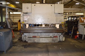 Ursviken Pullmax EKP-CNC 275 10’x8′ 275 Ton x 10′ Press Brake - The Equipment Hub